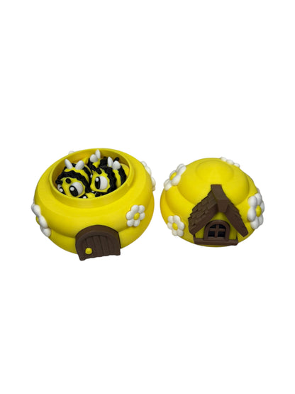 The Grit Hive | 3D Printed Beehive Scene with 7 Bees