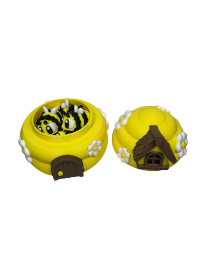 The Grit Hive | 3D Printed Beehive Scene with 7 Bees