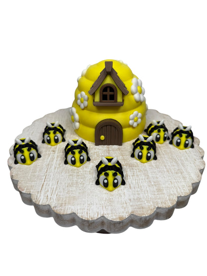 The Grit Hive | 3D Printed Beehive Scene with 7 Bees